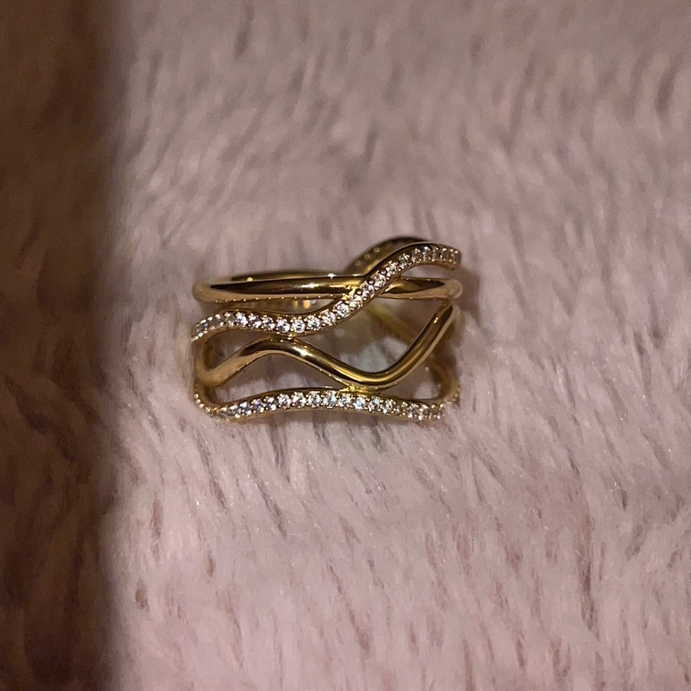 Pandora Swirling Lines Ring